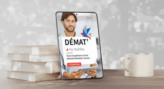 Gif animé livre blanc démat dans une tablette portable